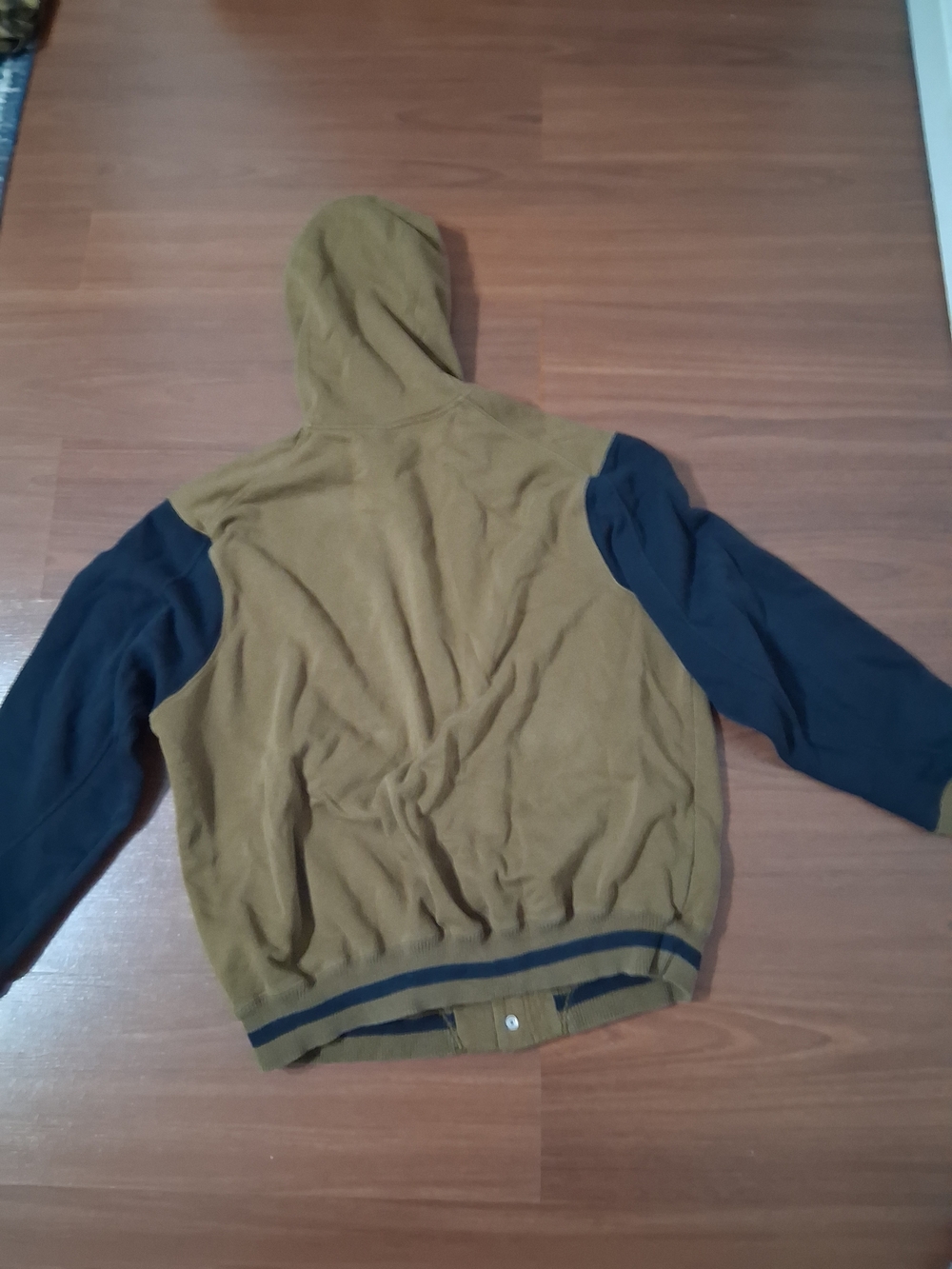 Jordan Hooded Bomber Jacket in Olive Green & Black - Picture 3 of 3